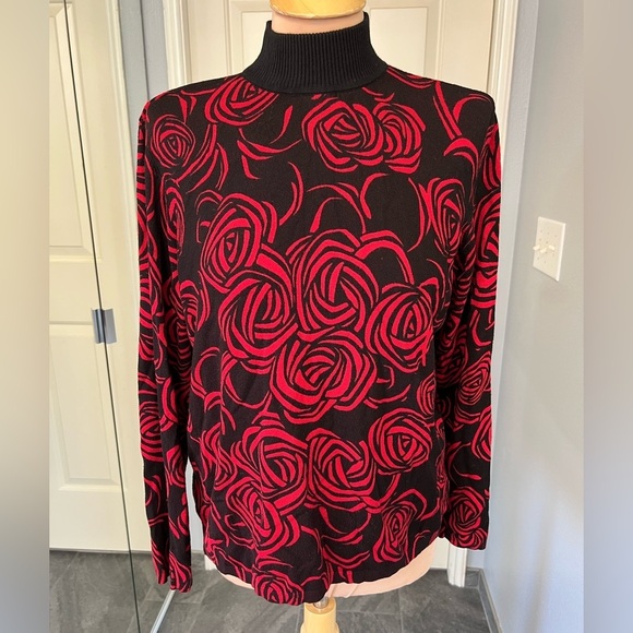 Chico’s Black & Red Floral Roses Mock Neck Pullover Sweater - Picture 1 of 9